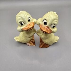 Vintage Anthropomorphic Japan Duck Salt And Pepper Shakers Yellow/Orange 3 Inch.